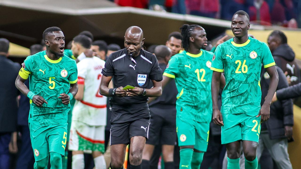 Arbitrage Maroc-Sénégal : Jean-Jacques Ndala lourdement sanctionné par la FIFA