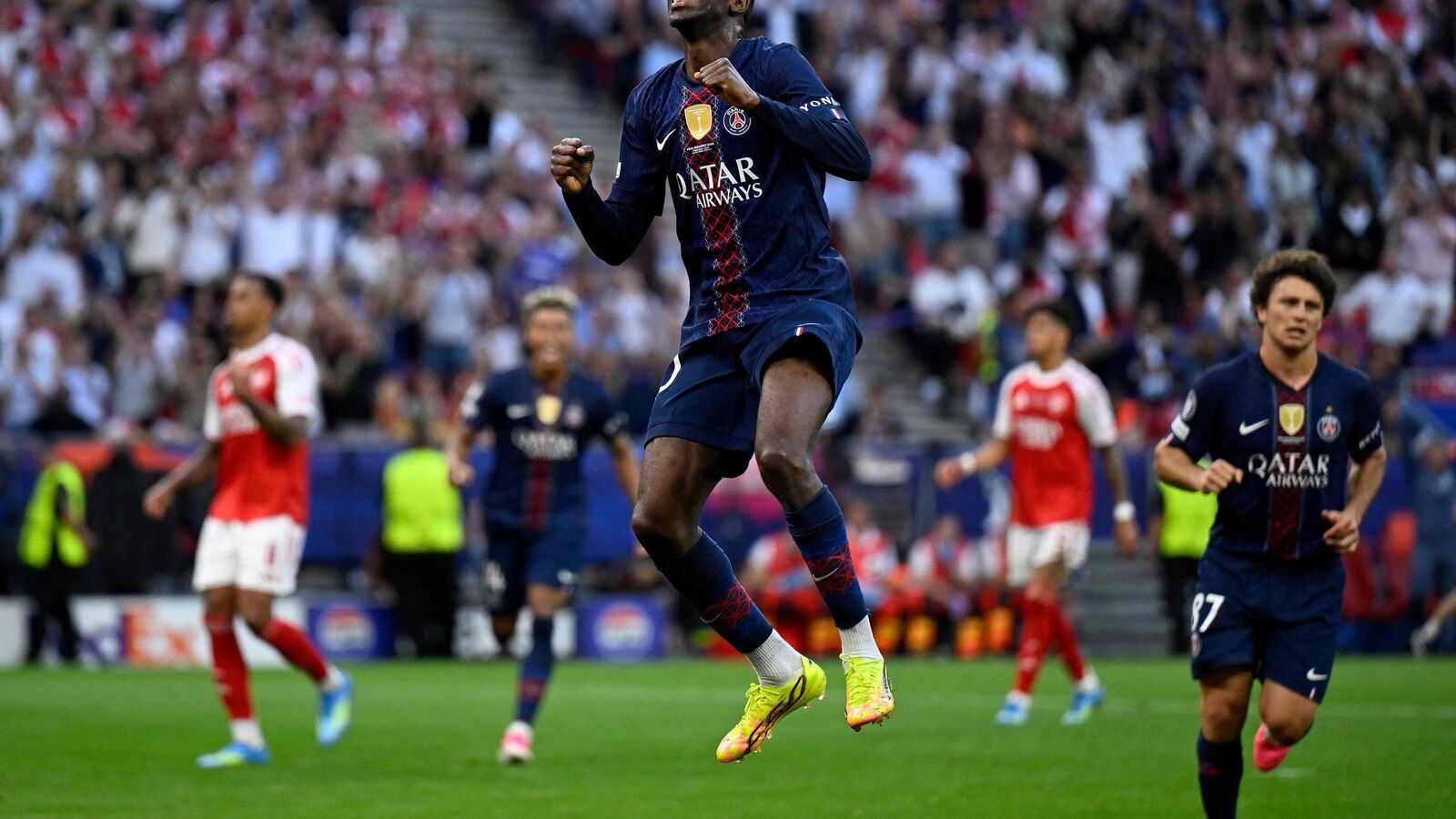 PSG et Arsenal à égalité : Dembélé sauve le club parisien d&rsquo;un revers en Ligue des champions