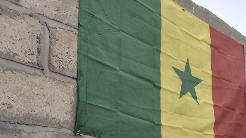 Drapeau du Sénégal flottant