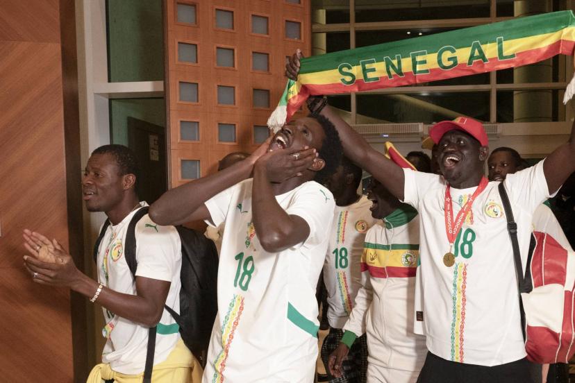 Accueil des supporters sénégalais à l'aéroport international de Ndiass au petit matin