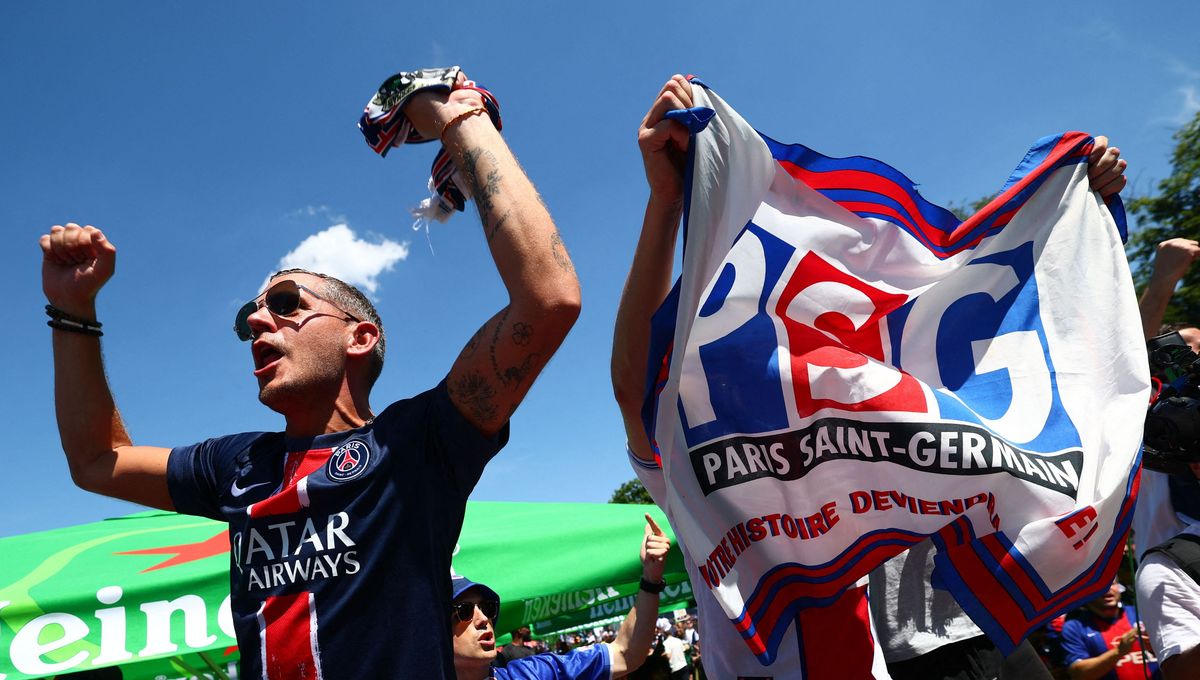 illustration du match de football entre supporters
