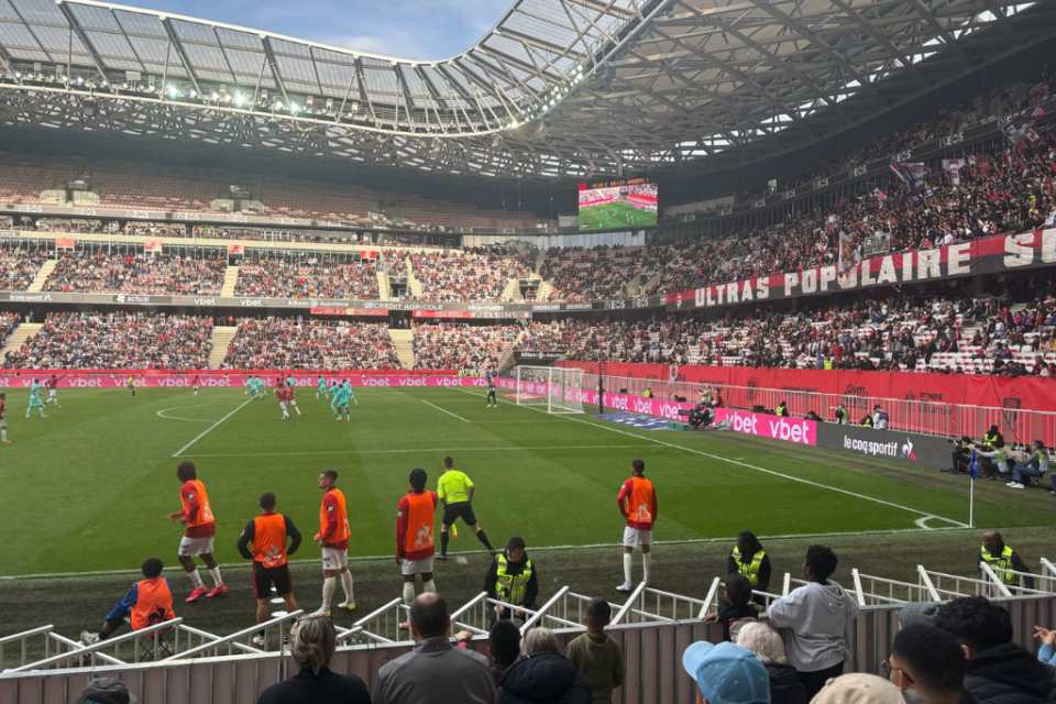 Le stade Allianz Riviera, prêt à accueillir un match décisif pour l'OGC Nice