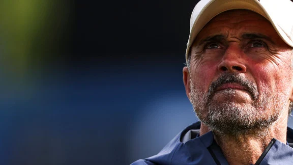 Luis Enrique, entraîneur du PSG, lors d'un entraînement