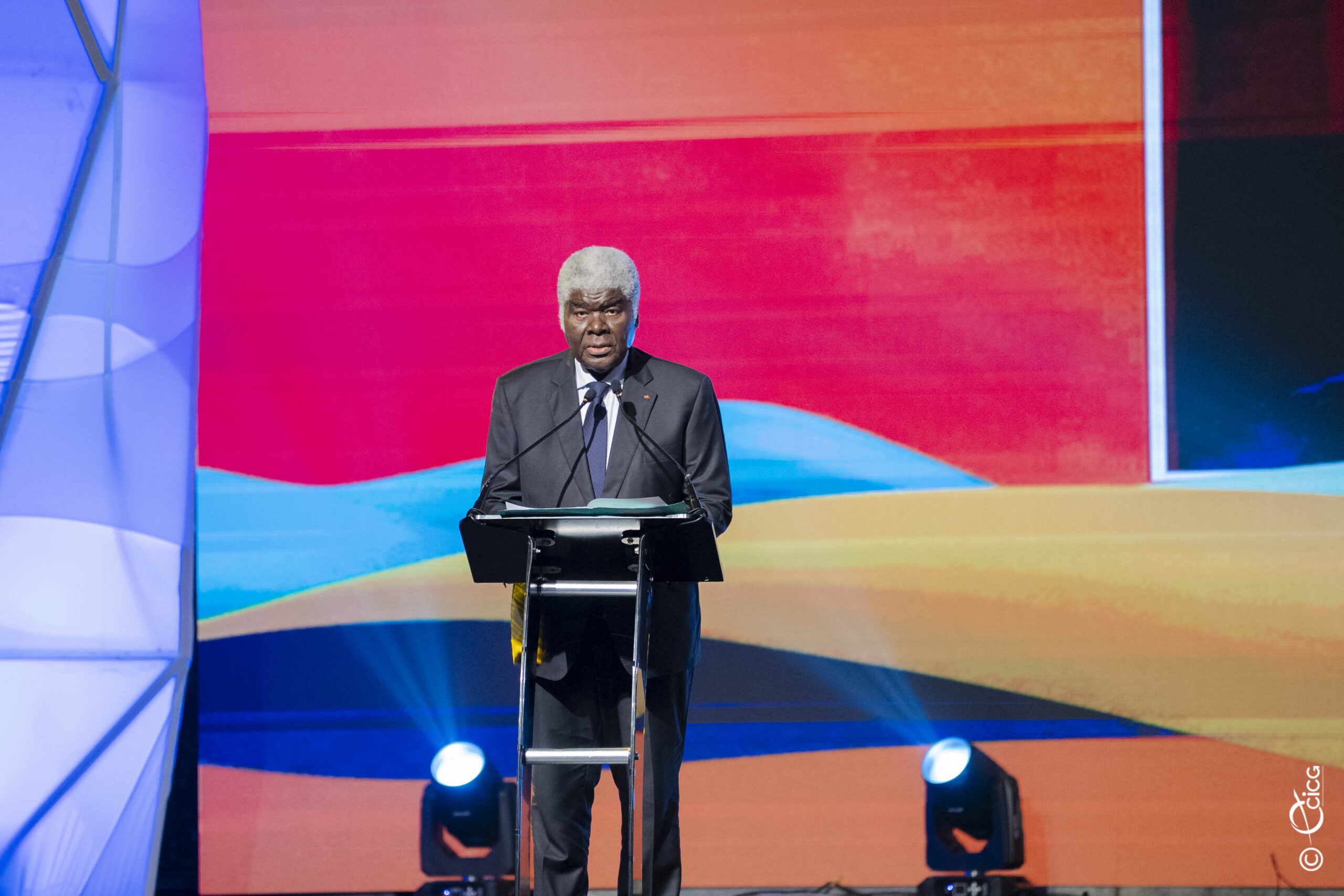 Investisseurs étrangers et croissance ivoirienne : le Premier ministre Robert Beugré Mambé lance la seconde journée du PND 2026-2030