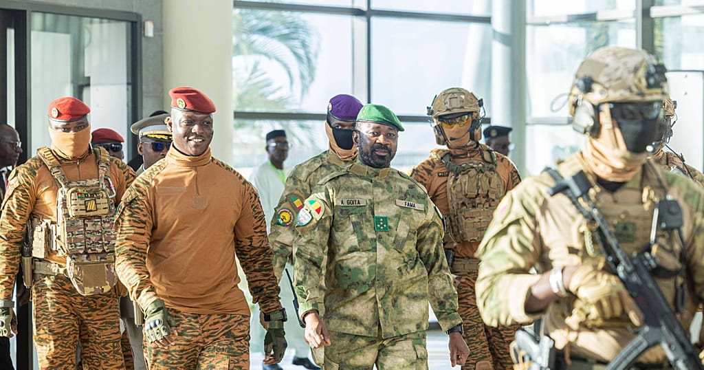 Violences au Mali : les autorités dénoncent une attaque contre goïta et ses suites régionales