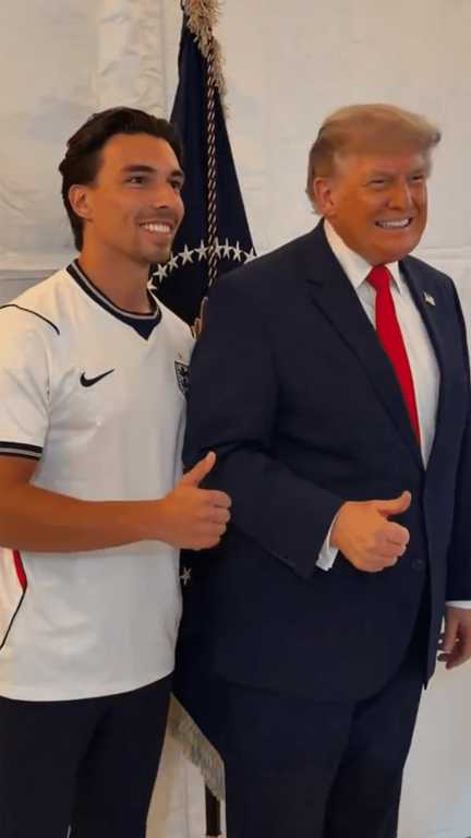 Donald Trump et un de ses supporters (Réseaux sociaux)