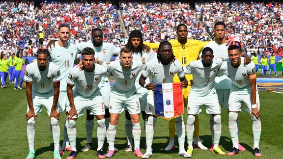 Lucas Digne en action avec l'équipe de France