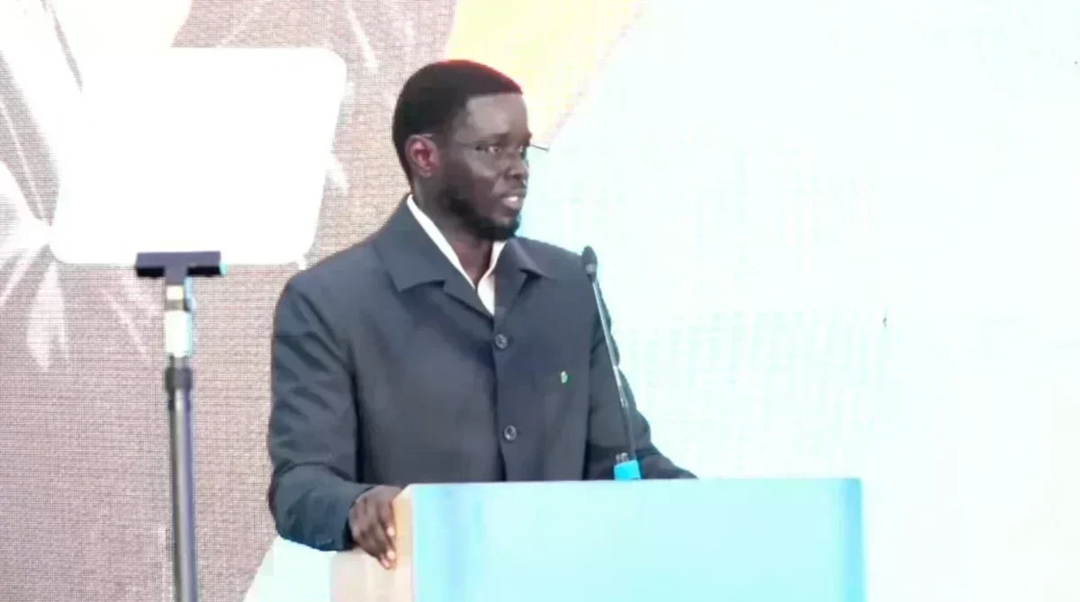 Discours du président Bassirou Diomaye Faye Le président Bassirou Diomaye Faye en pleine allocution
