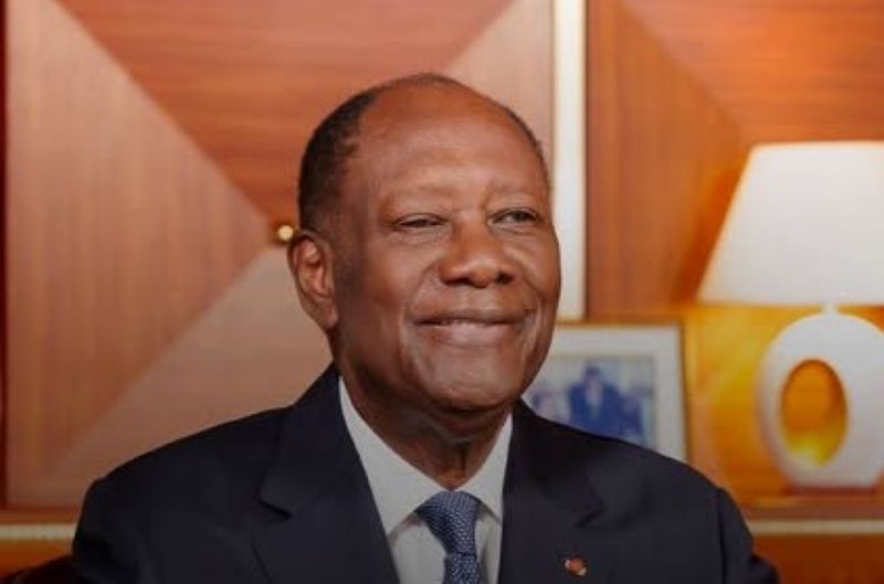 portrait officiel d'Alassane Dramane Ouattara à Abidjan