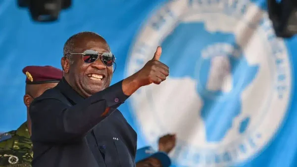 Laurent Gbagbo lors de sa reconduction à la tête du PPA-CI