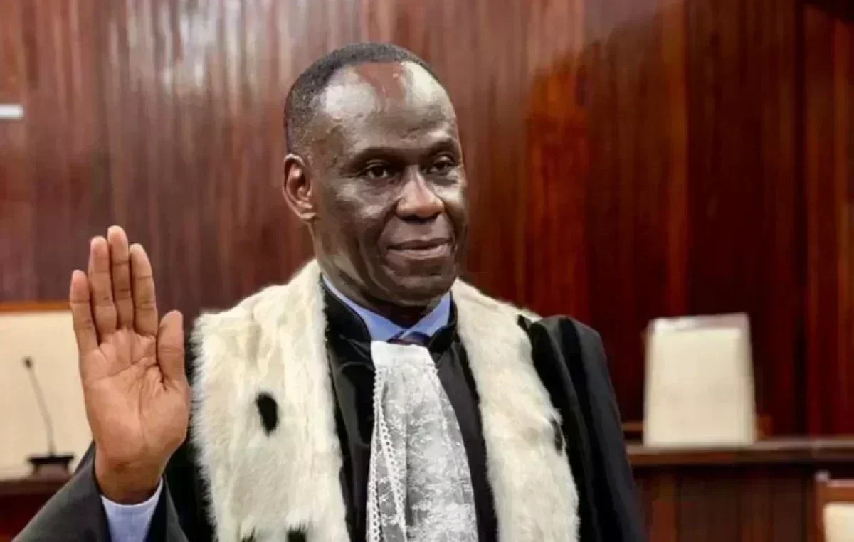 Ousmane Diagne officiellement installé à la présidence du Conseil constitutionnel du Sénégal Ousmane Diagne officiellement installé à la présidence du Conseil constitutionnel du Sénégal