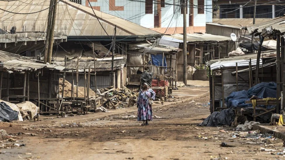 Forces de sécurité dans les régions anglophones du Cameroun lors d une journée de tension